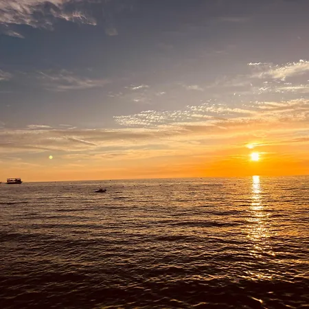 アパート Sunny Loft