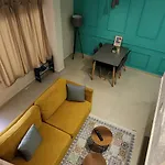 Sunny Loft Apartment *