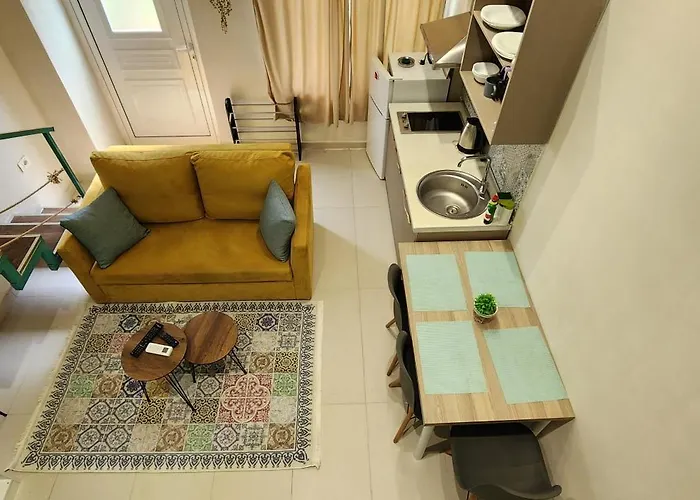 דירה Sunny Loft גולם